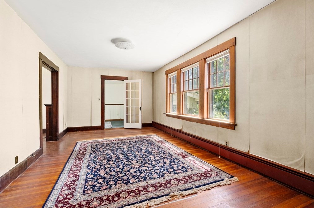 130 Frst Ave, Hudson MA  01749-2815 exterior