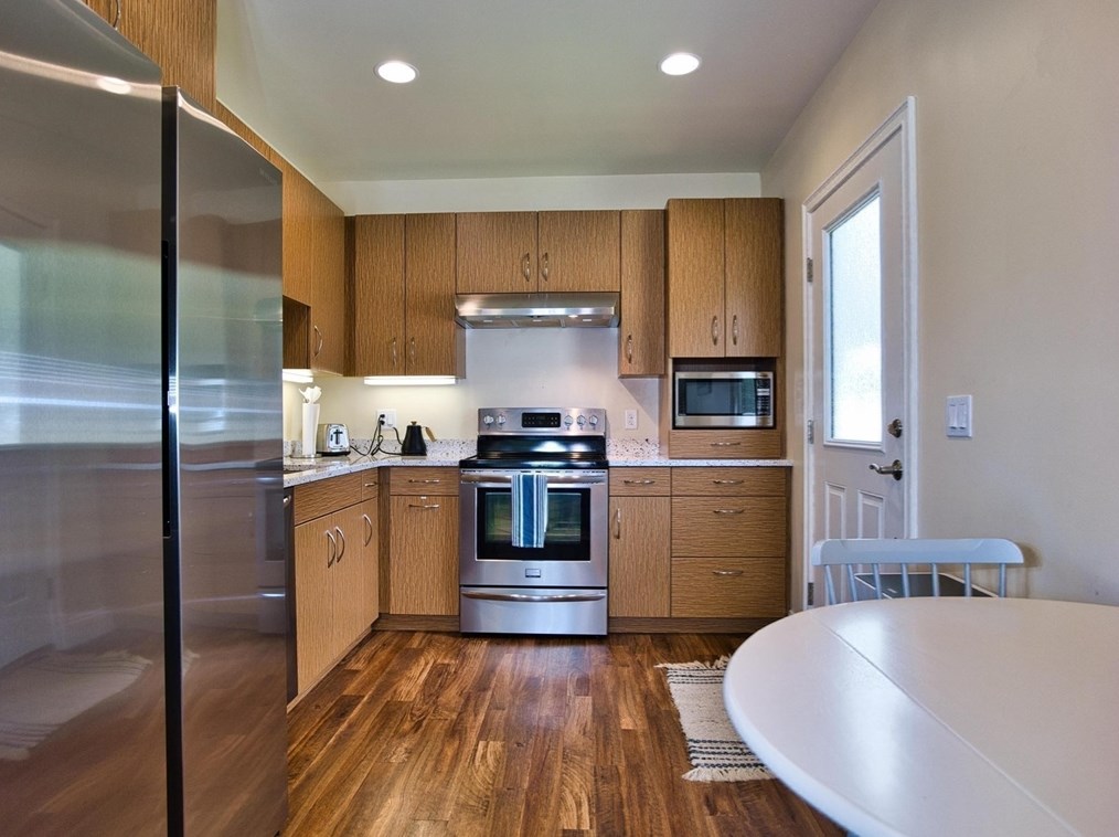 89 William St, Dartmouth MA  02748-3535 exterior