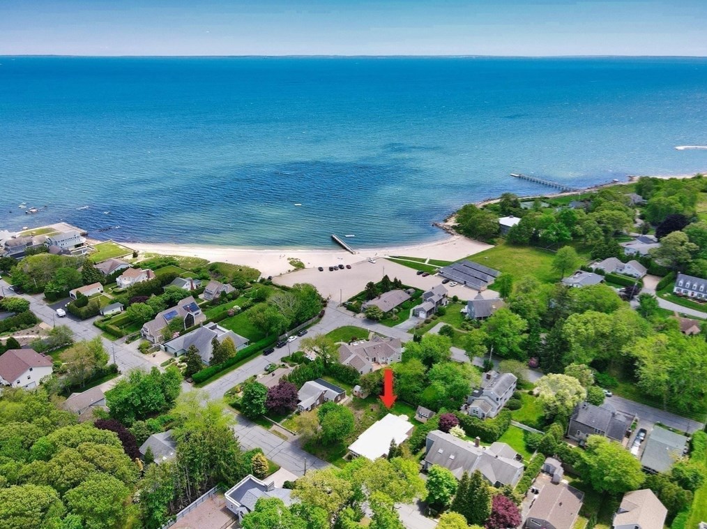 89 William St, Dartmouth MA  02748-3535 exterior