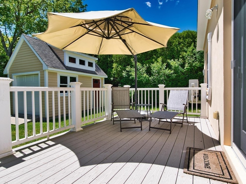 89 William St, Dartmouth MA  02748-3535 exterior