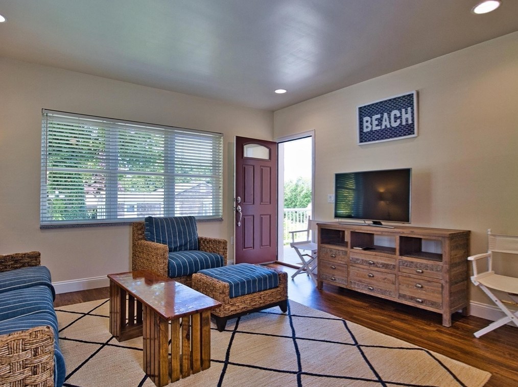 89 William St, Dartmouth MA  02748-3535 exterior