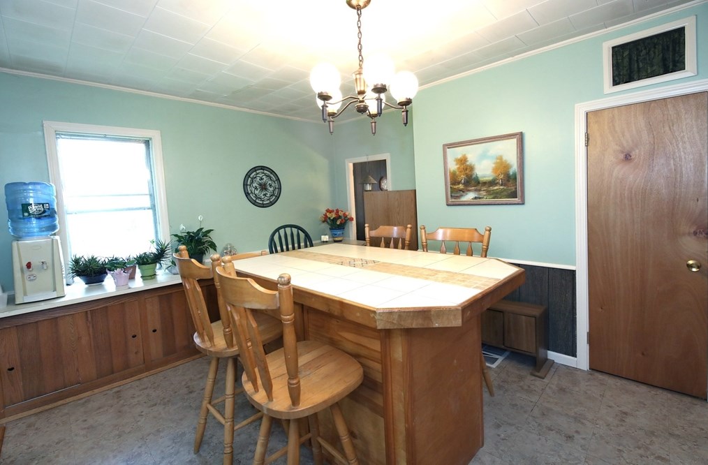 55 Brigham Pl, Whitman MA 02382-2503 exterior