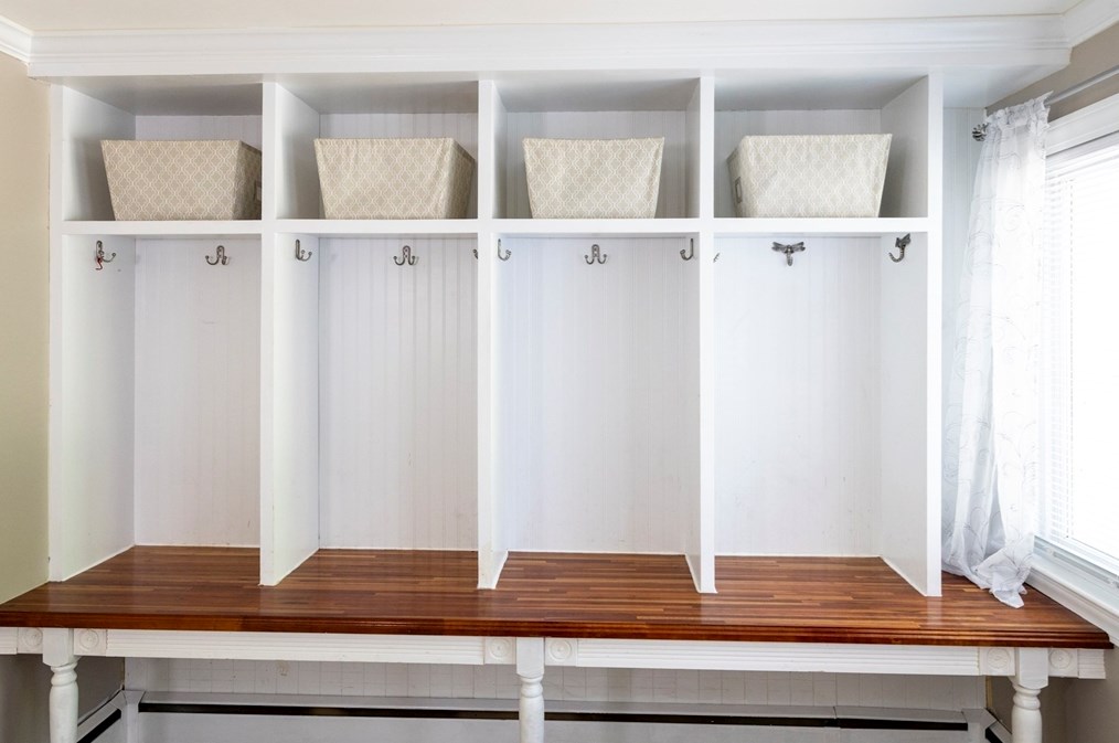 379 Main St, East Brookfield MA 01515-1703 exterior