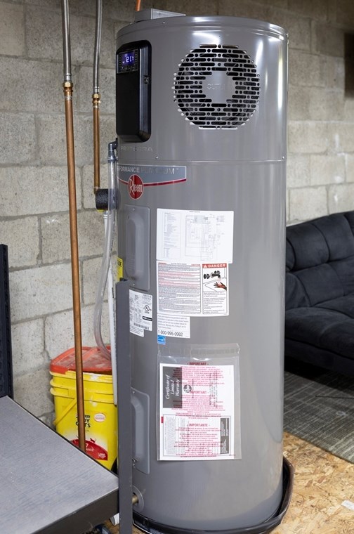 379 Main St, East Brookfield MA 01515-1703 exterior