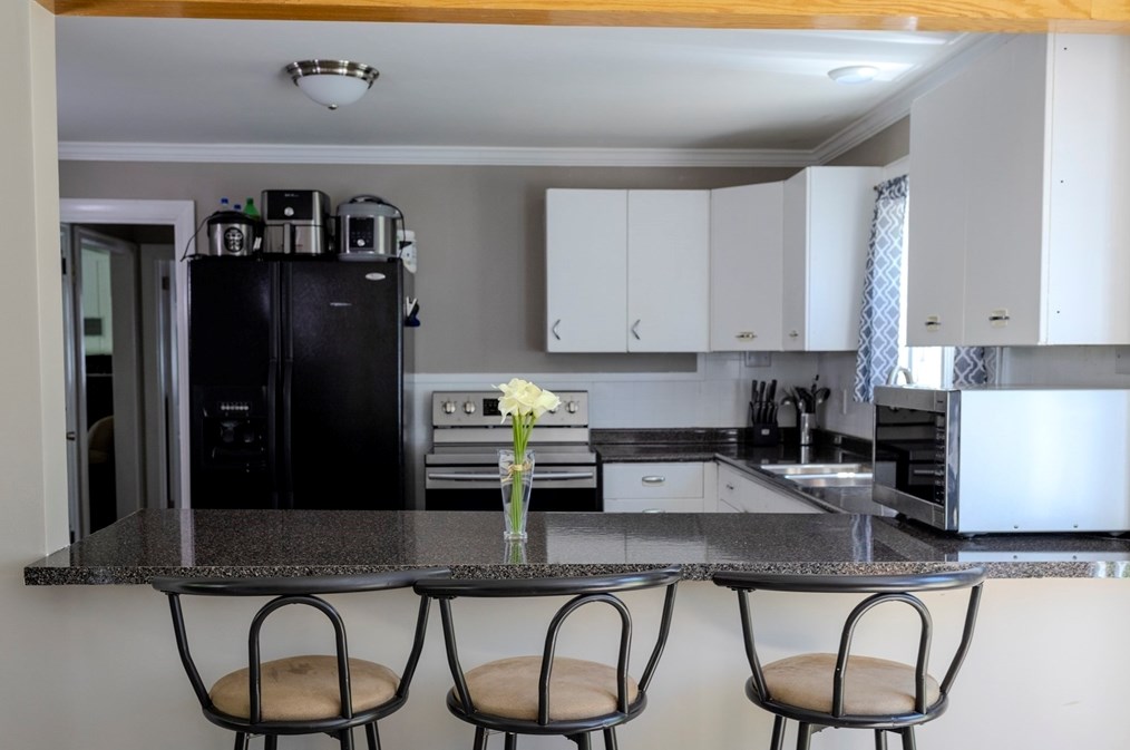 379 Main St, East Brookfield MA 01515-1703 exterior