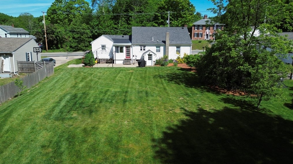 379 Main St, East Brookfield MA 01515-1703 exterior