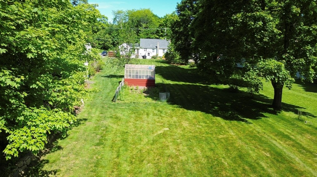 379 Main St, East Brookfield MA 01515-1703 exterior