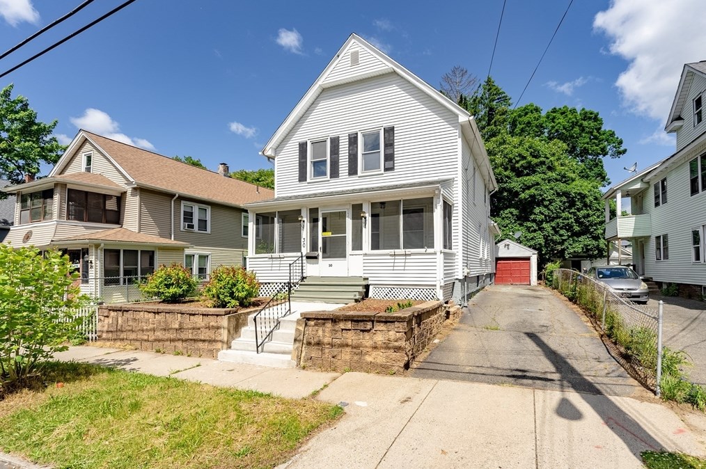 30 Beauchamp St, Springfield MA 01107-1315 exterior