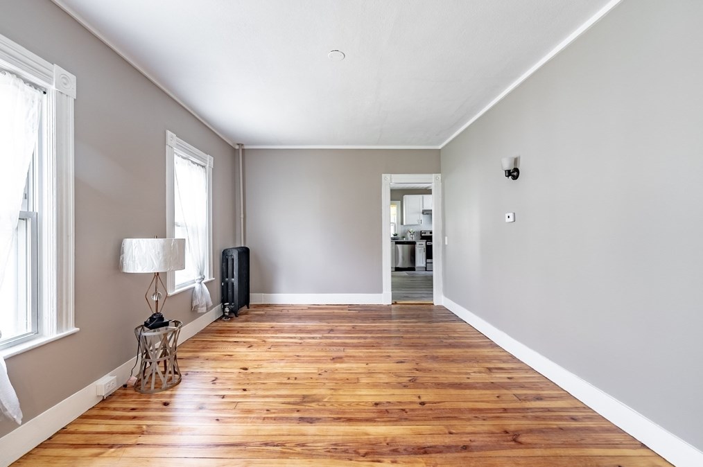 30 Beauchamp St, Springfield MA 01107-1315 exterior