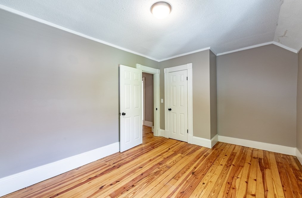 30 Beauchamp St, Springfield MA 01107-1315 exterior