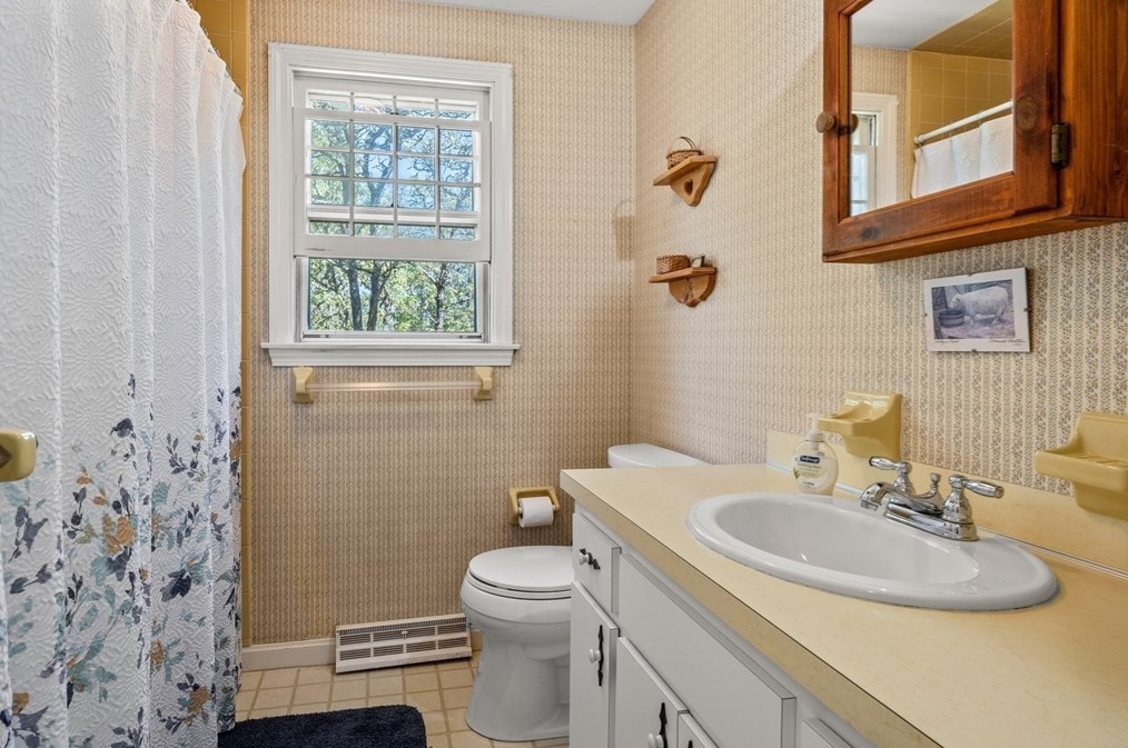 50 Monomoit Ln, Chatham MA 02633-2945 exterior