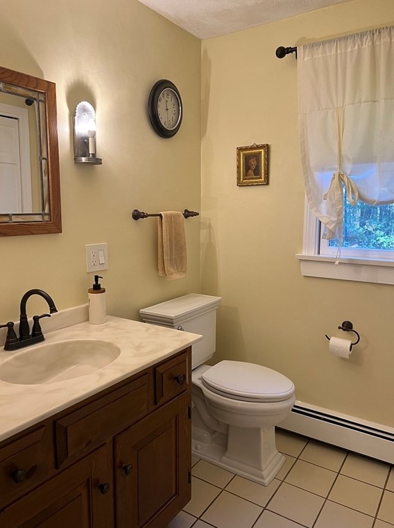 21 Rowley Bridge Rd, Topsfield MA 01983-2001 exterior