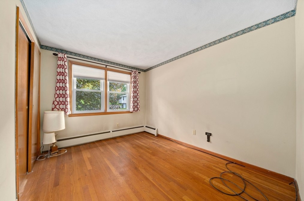 165 Lisle St, Braintree MA 02184-5024 exterior