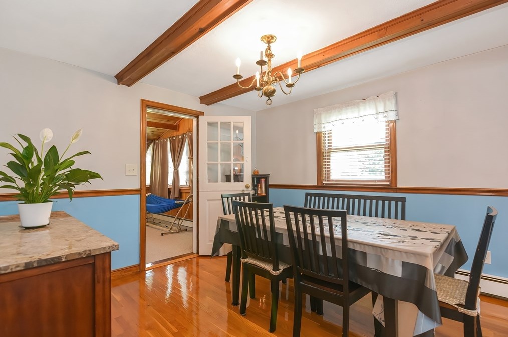 122 Washington St, Woburn MA  01801-4661 exterior