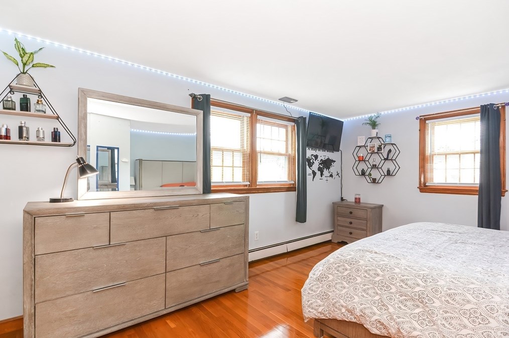 122 Washington St, Woburn MA  01801-4661 exterior