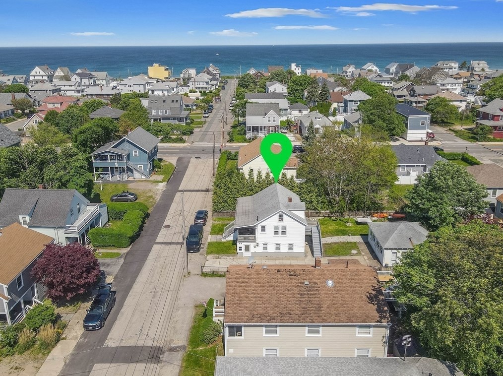 52 H St, Hull MA 02045-1809 exterior