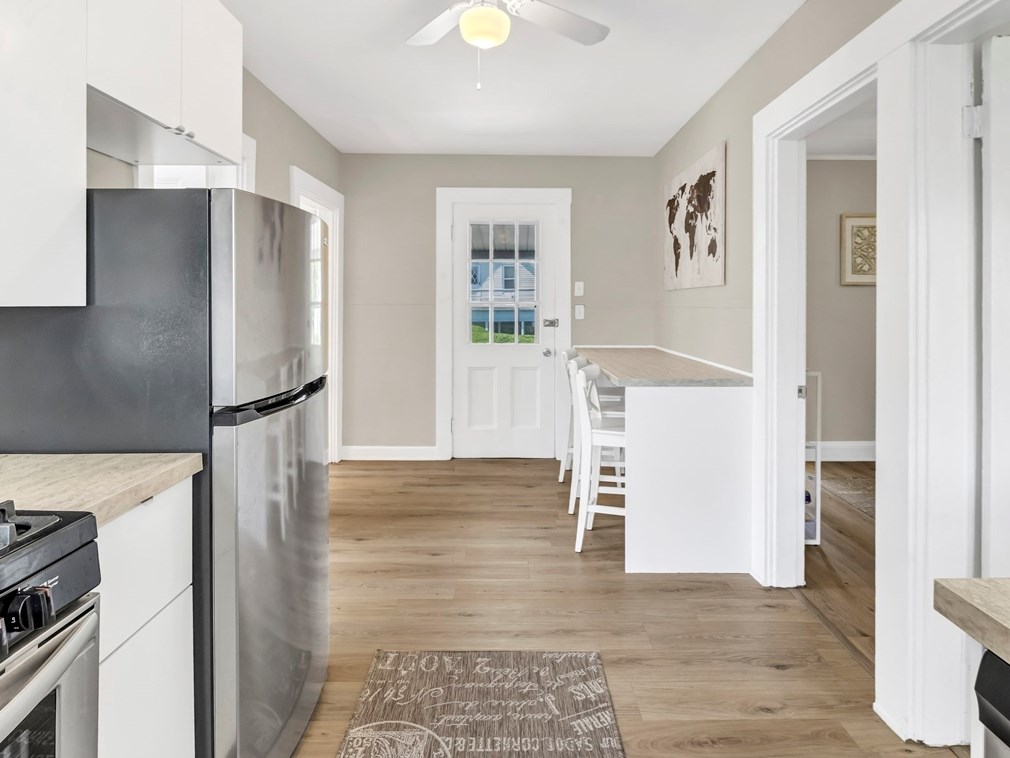 52 H St, Hull MA 02045-1809 exterior