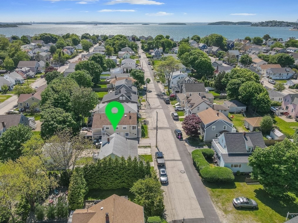 52 H St, Hull MA 02045-1809 exterior