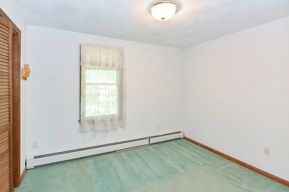 241 Prospect St, Franklin MA 02038-3405 exterior