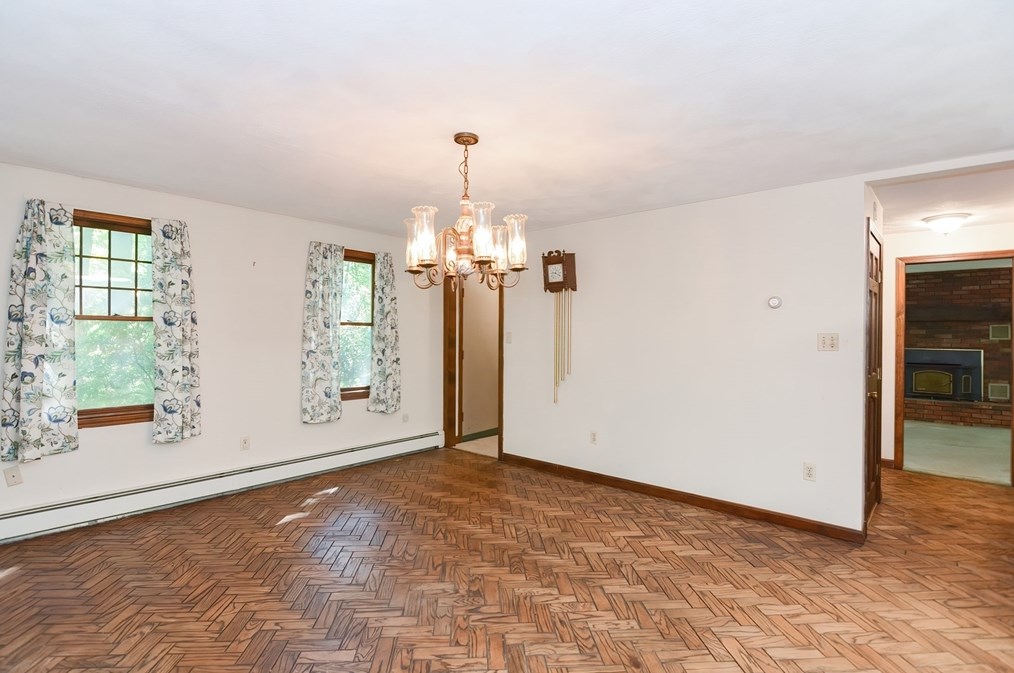 241 Prospect St, Franklin MA 02038-3405 exterior