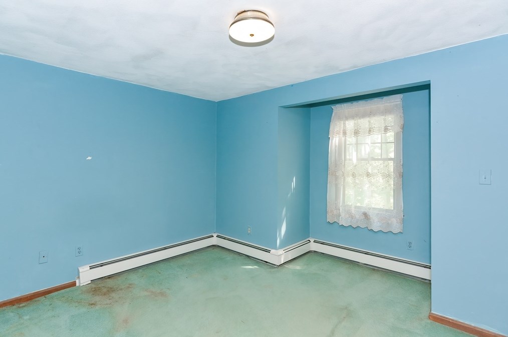 241 Prospect St, Franklin MA 02038-3405 exterior