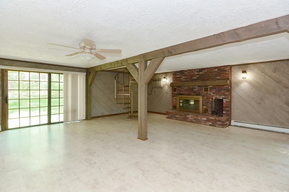 241 Prospect St, Franklin MA 02038-3405 exterior