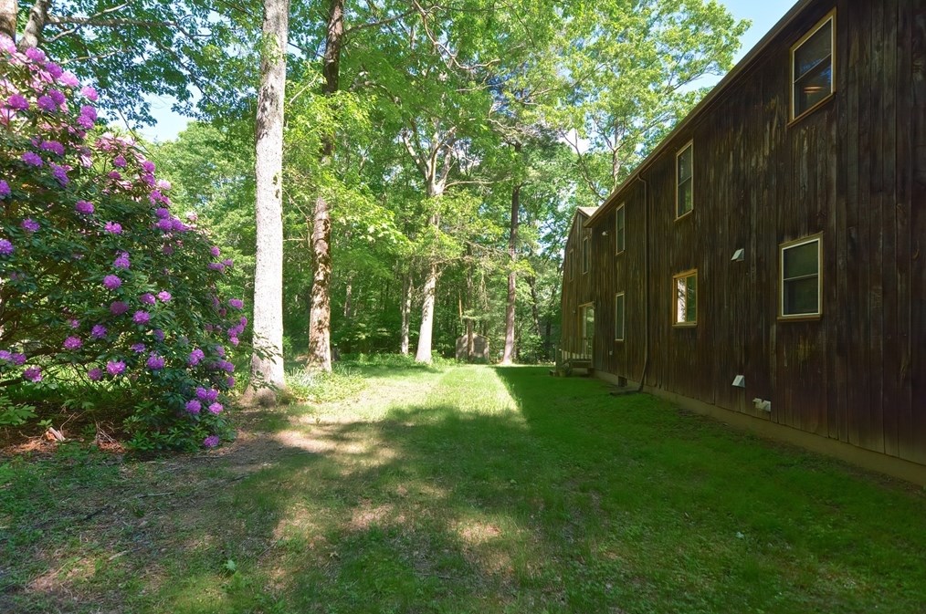 241 Prospect St, Franklin MA 02038-3405 exterior