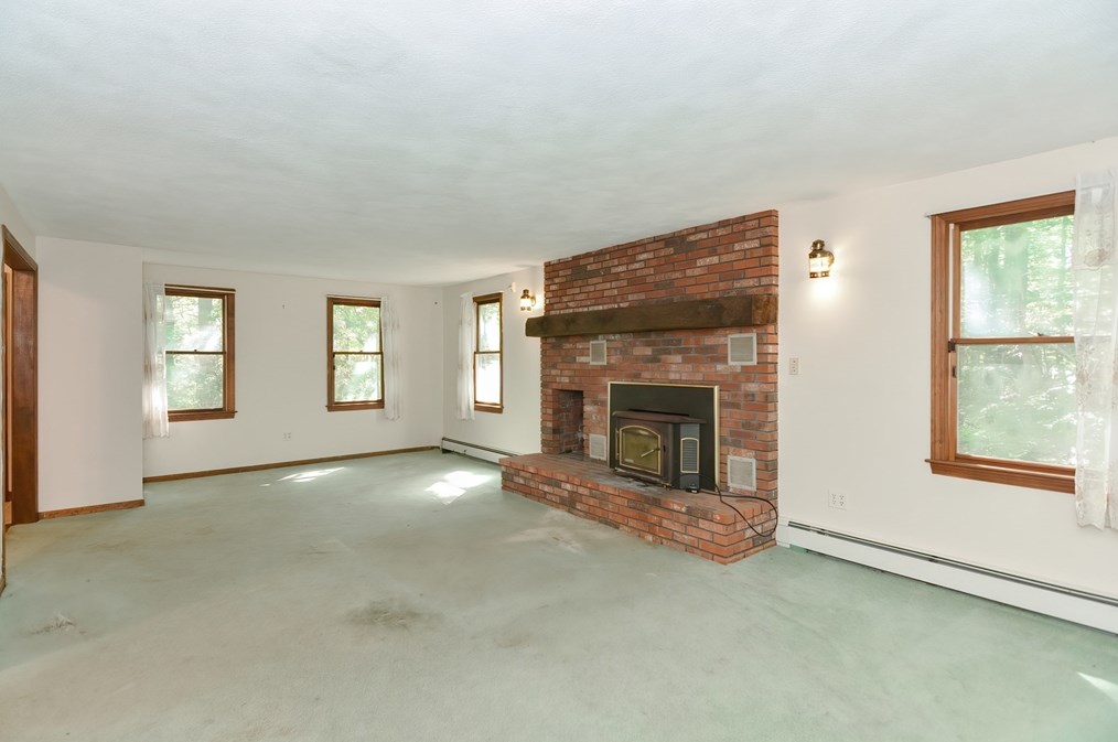 241 Prospect St, Franklin MA 02038-3405 exterior