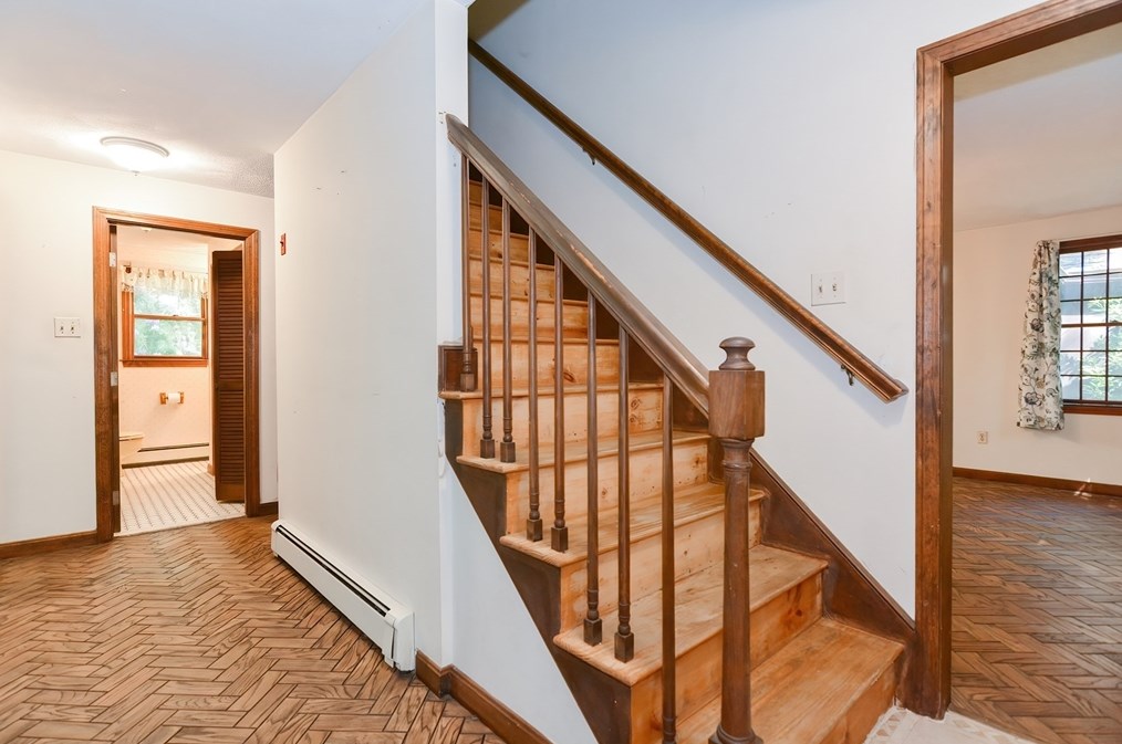 241 Prospect St, Franklin MA 02038-3405 exterior