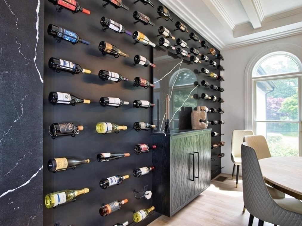 1274 Old Fall Riv Rd, Dartmouth MA 02747-1158 exterior