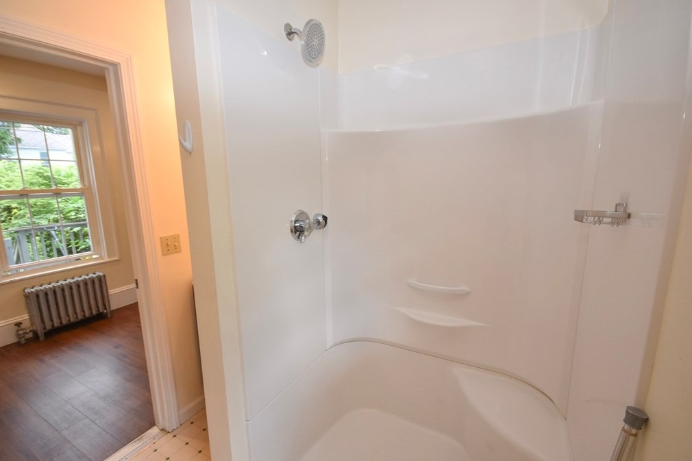 487 Main St, Amherst MA 01002-2368 exterior