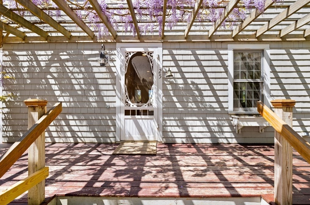 25 Grn Acres Ln, Sandwich MA 02644-1500 exterior