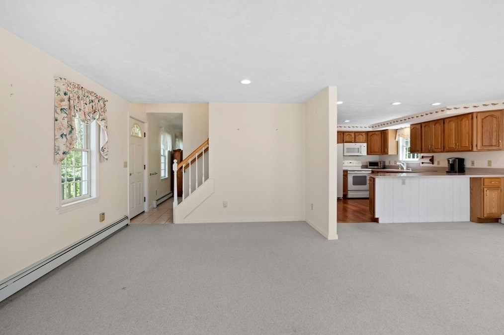 25 Grn Acres Ln, Sandwich MA 02644-1500 exterior