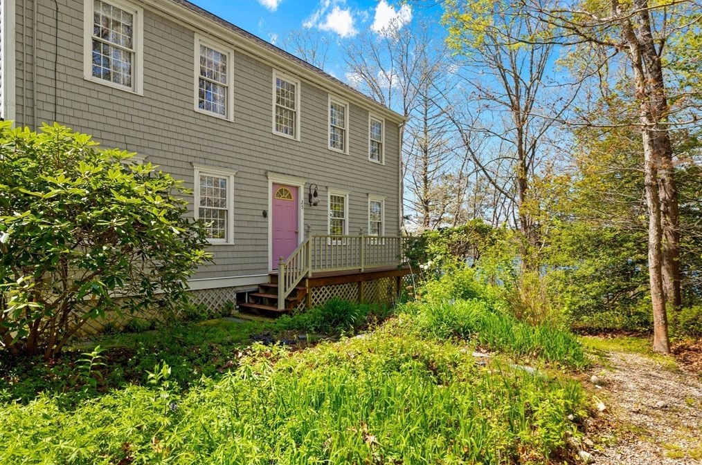 25 Grn Acres Ln, Sandwich MA 02644-1500 exterior