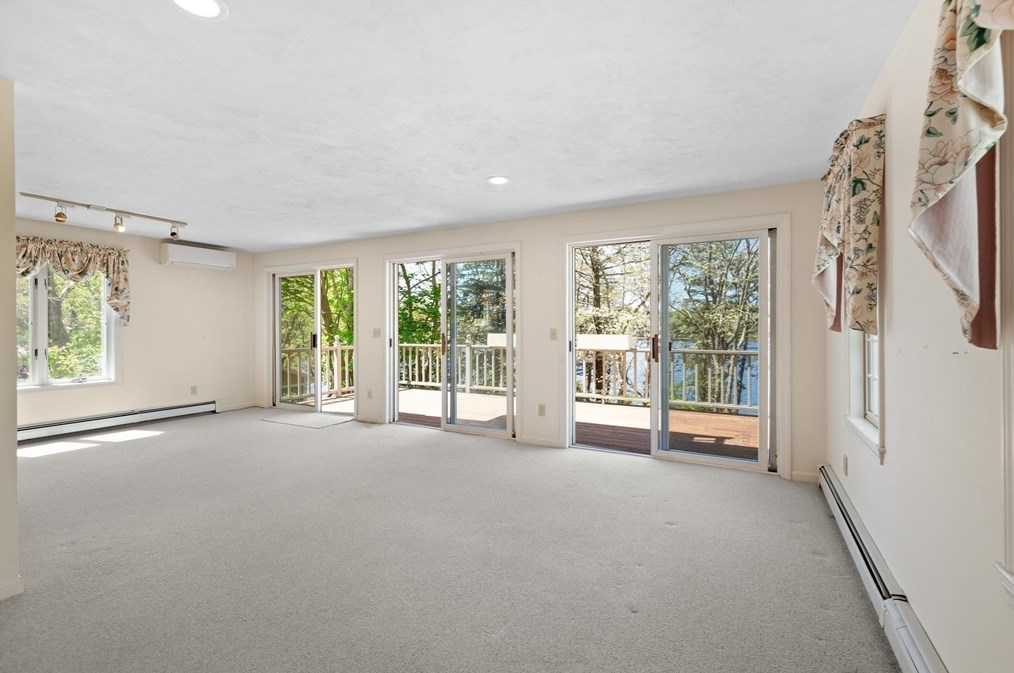 25 Grn Acres Ln, Sandwich MA 02644-1500 exterior