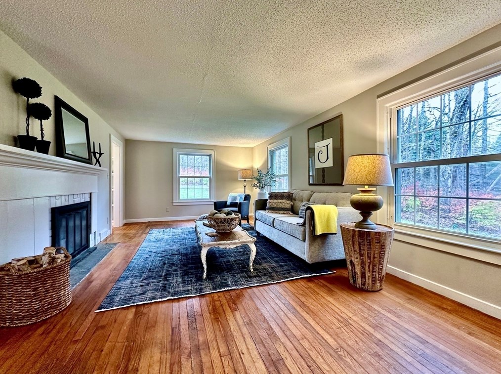 535 Loomis St, Montgomery MA 01085-3965 exterior