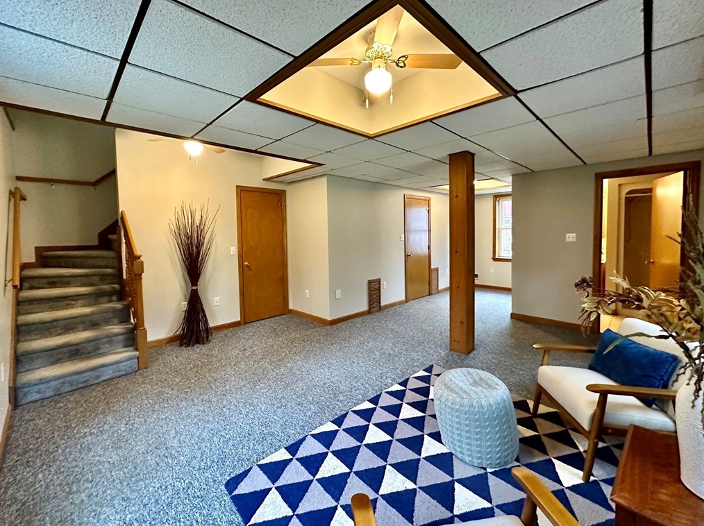 515 Loomis St, Montgomery MA 01085-3965 exterior