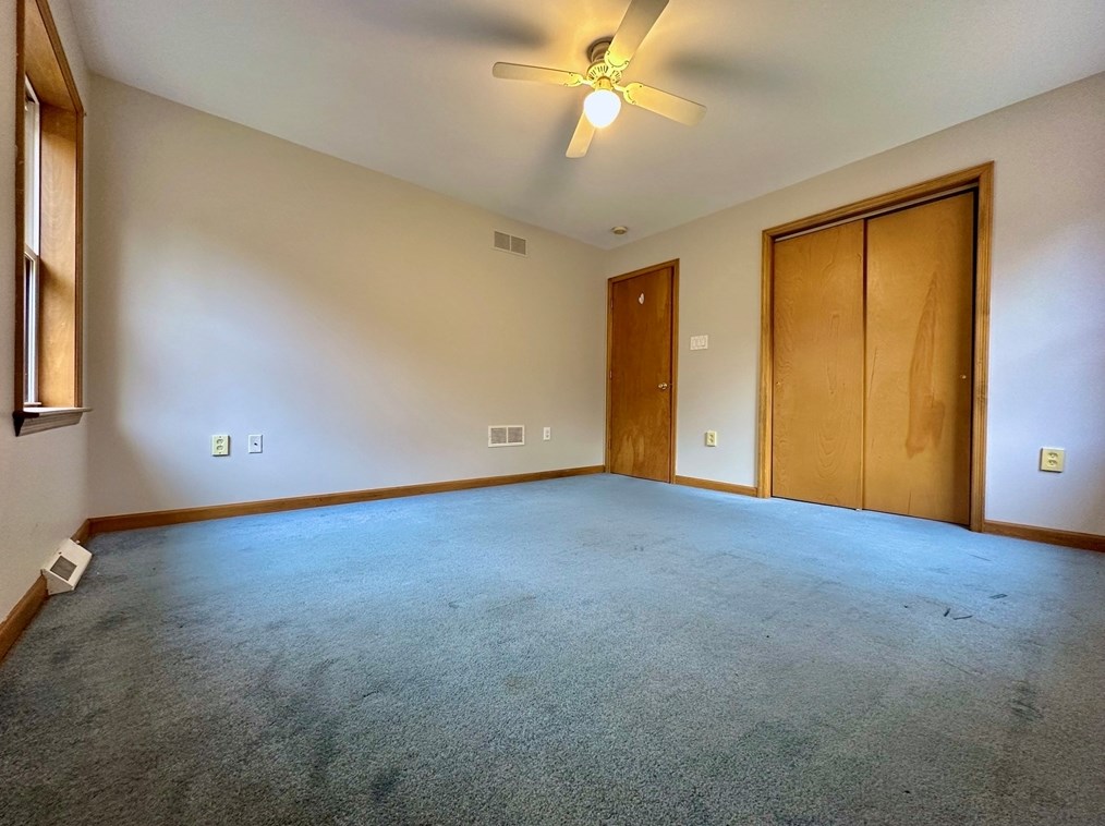 515 Loomis St, Montgomery MA 01085-3965 exterior