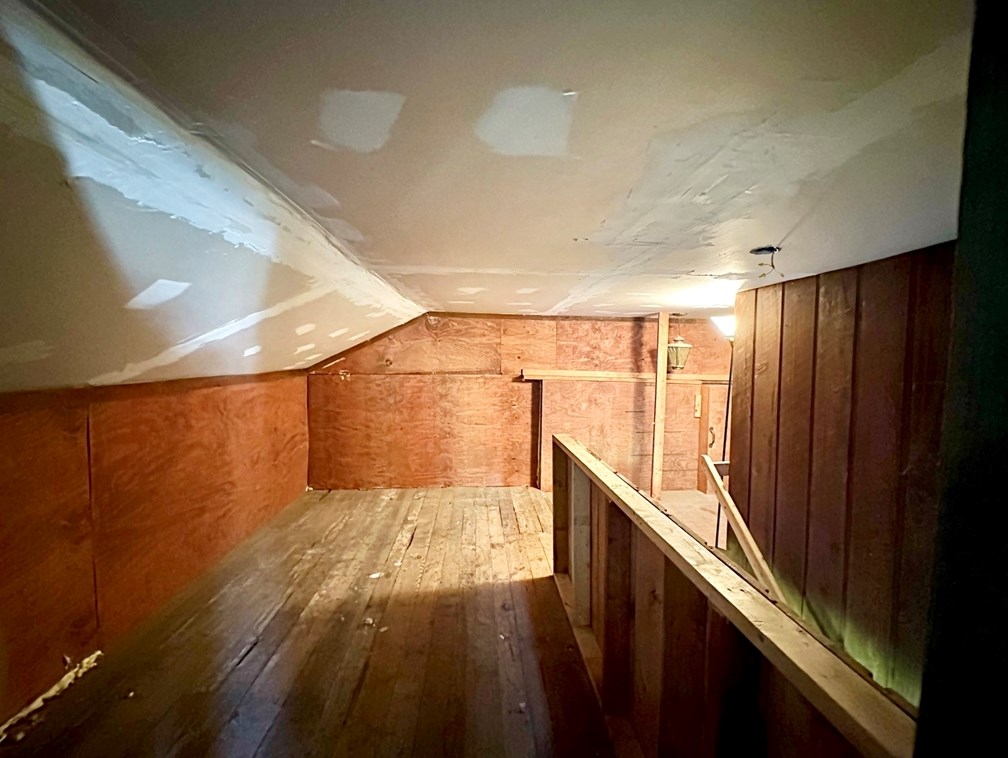 515 Loomis St, Montgomery MA 01085-3965 exterior