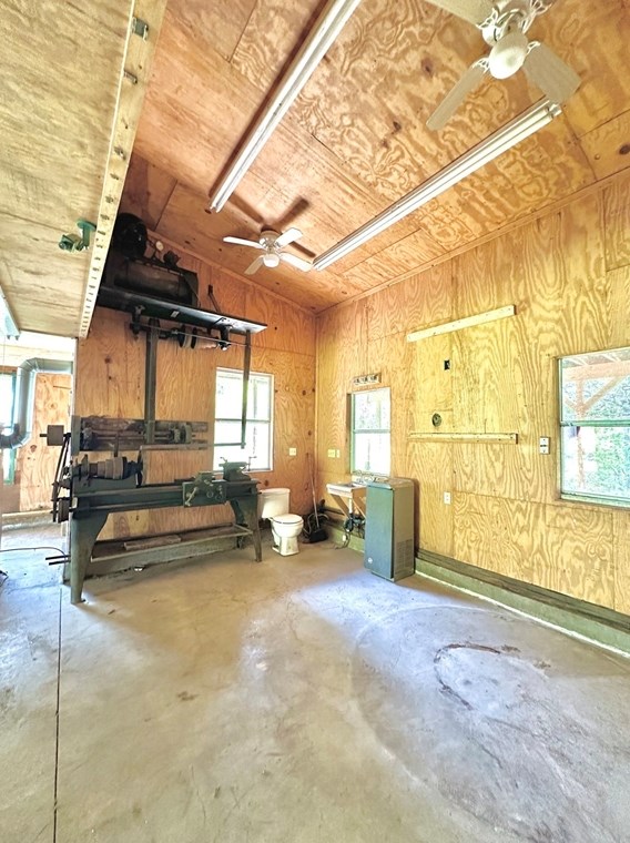 515 Loomis St, Montgomery MA 01085-3965 exterior