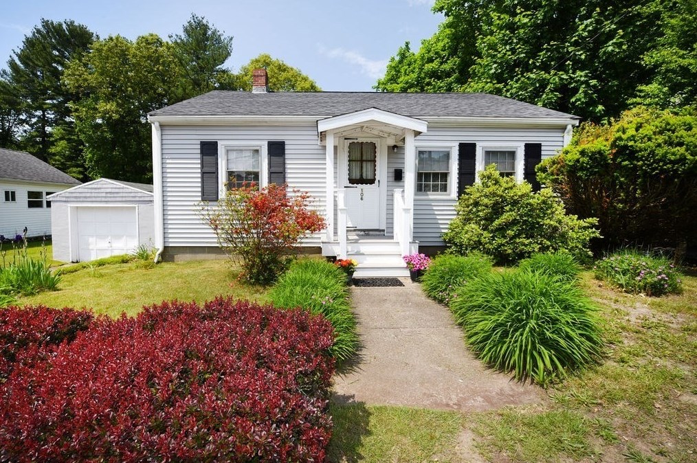 106 High St, Whitman MA 02382-1134 exterior