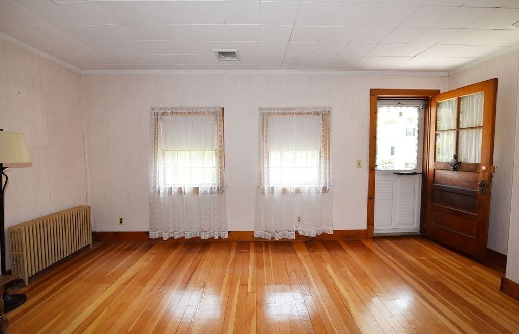 106 High St, Whitman MA 02382-1134 exterior