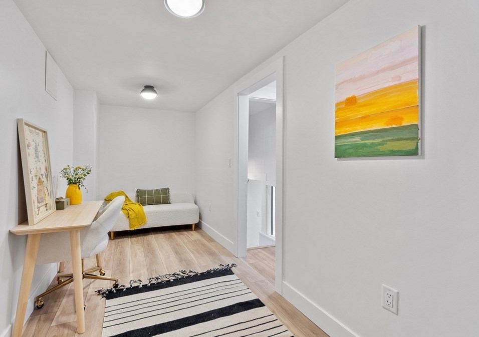 12 Seneca Dr, Hudson MA  01749-3126 exterior