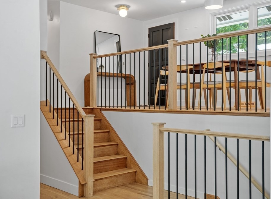 12 Seneca Dr, Hudson MA  01749-3126 exterior