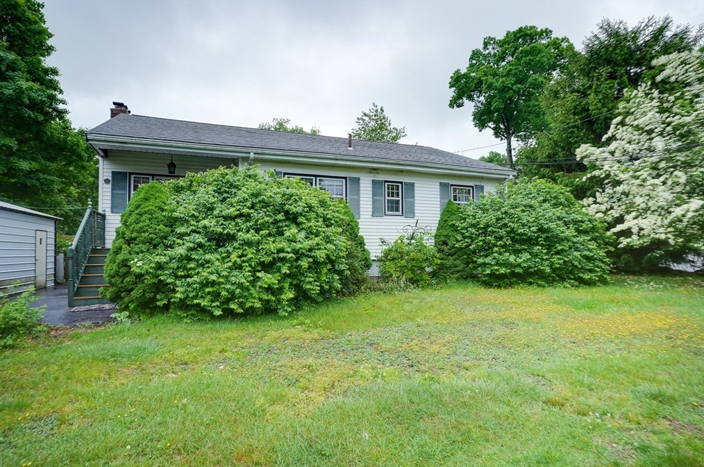 21 Fernglade Rd, Burlington MA 01803-2431 exterior