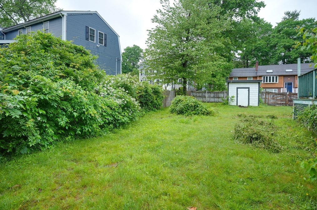21 Fernglade Rd, Burlington MA 01803-2431 exterior