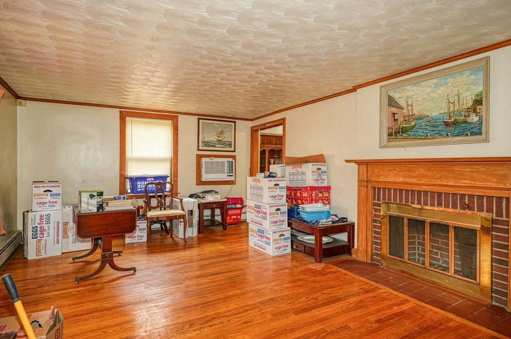 24 Stewart Ter, Belmont MA 02478-3956 exterior