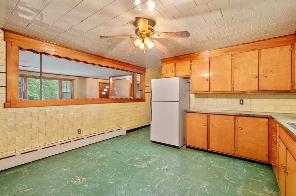 110 Leland Hl Rd, Sutton MA 01590-2913 exterior