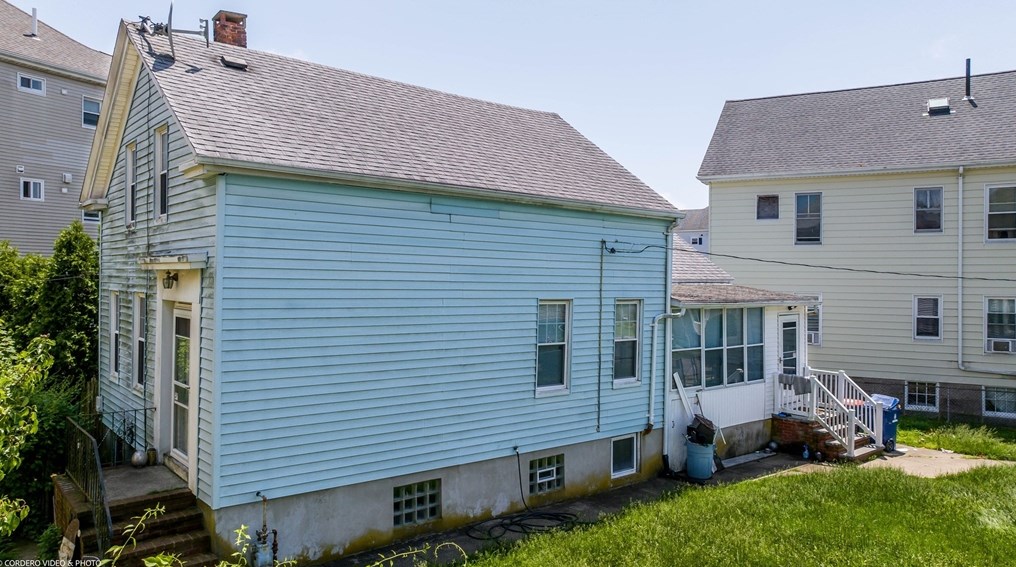 150 Fair St, New Bedford MA 02740-3153 exterior