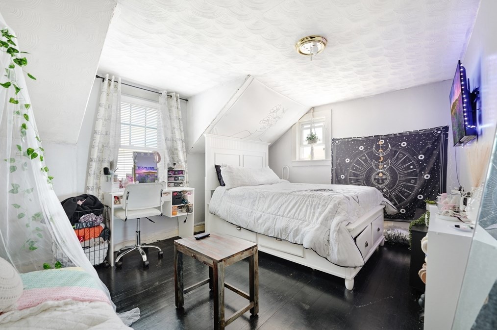 150 Fair St, New Bedford MA 02740-3153 exterior